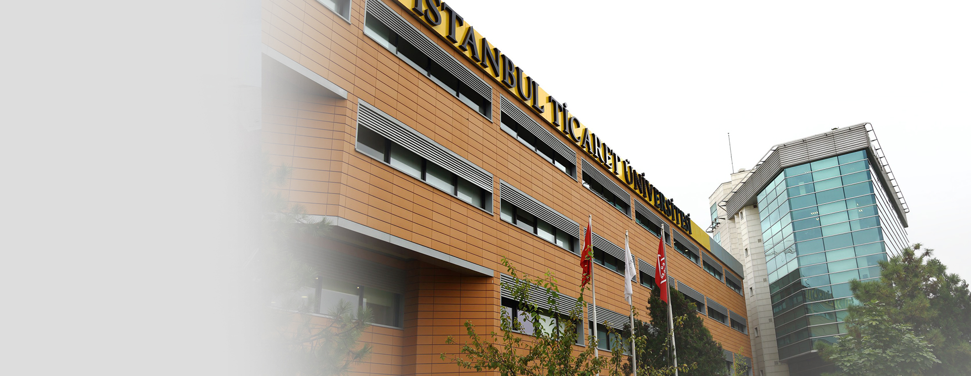 جامعة إسطنبول التجارية