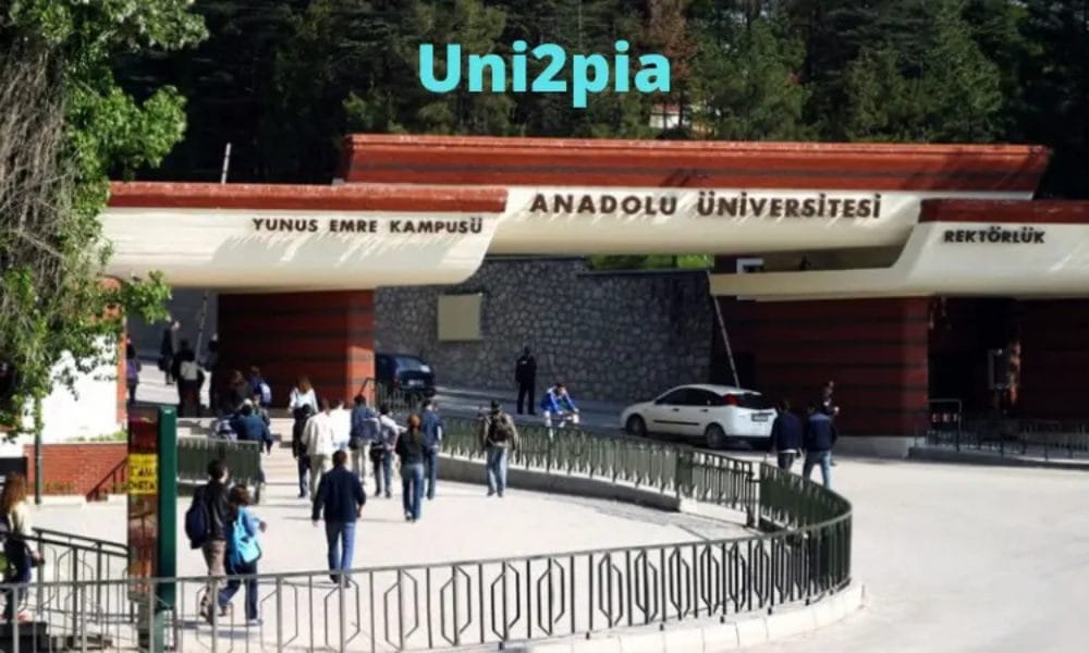 8. جامعة الاناضول _ Anadolu Üniversitesi 