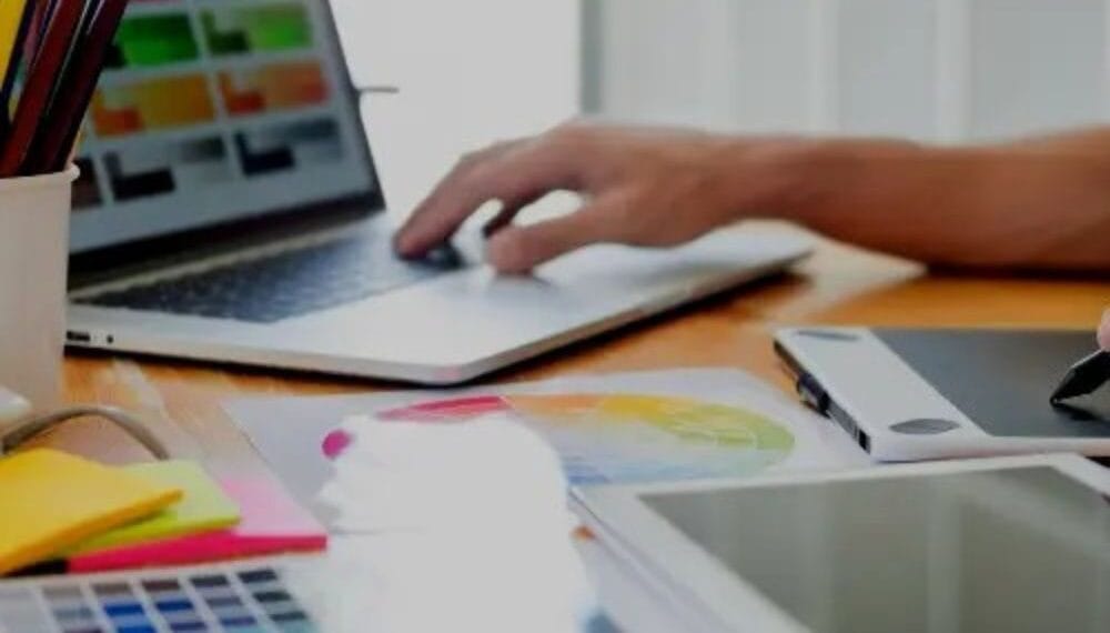 دراسة تخصص التصميم الجرافيكي في تركيا