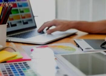 دراسة تخصص التصميم الجرافيكي في تركيا